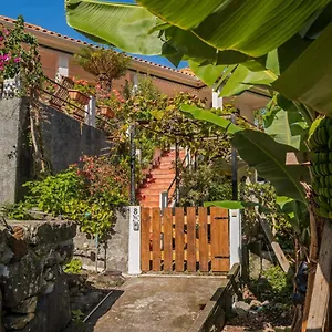 Casa Dos Terços By An Island São Vicente